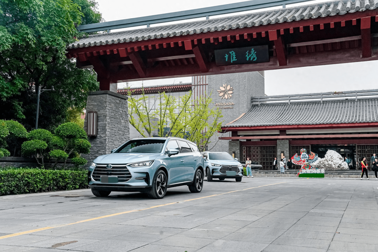 2023年了，家用SUV，到底是买新能源，还是燃油车？插图