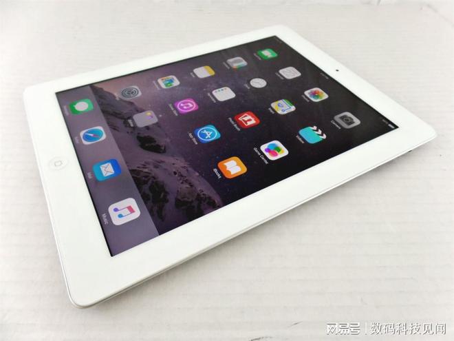 苹果iPad 三代，十周年了，至今还有人在使用它插图11